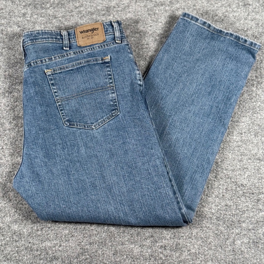 Wrangler Mens Jeans 40x30 Blue Classic Straight Leg Denim Pants Workwear Cowboy
